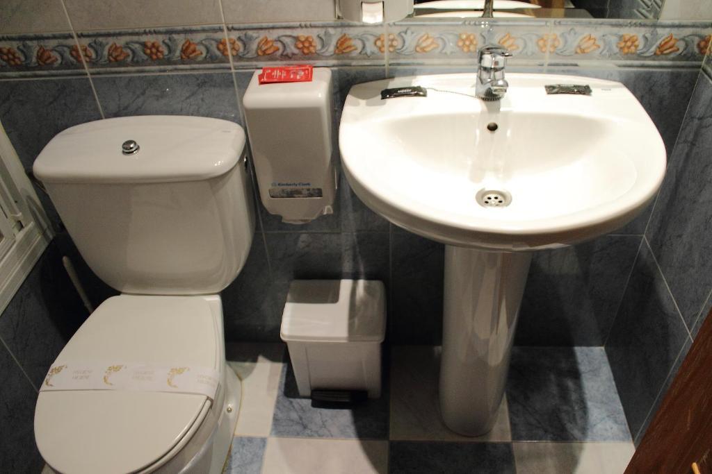 Hostal Castilla Benavente Exteriör bild